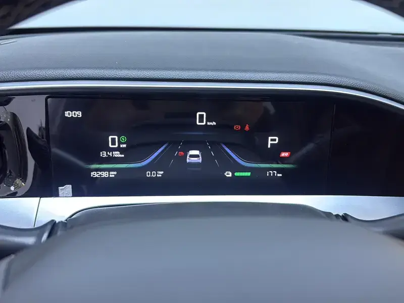 2026 Geely Starry Wish с пробегом 19 300 км