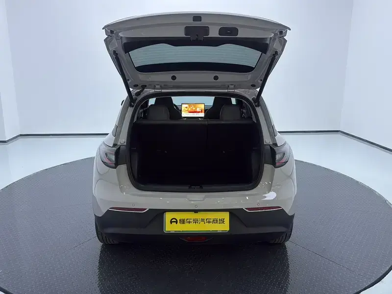 2026 Geely Starry Wish с пробегом 19 300 км