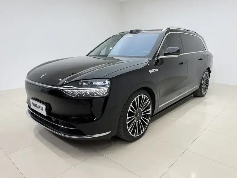 2024 Aito AITO M9 с пробегом 48 000 км