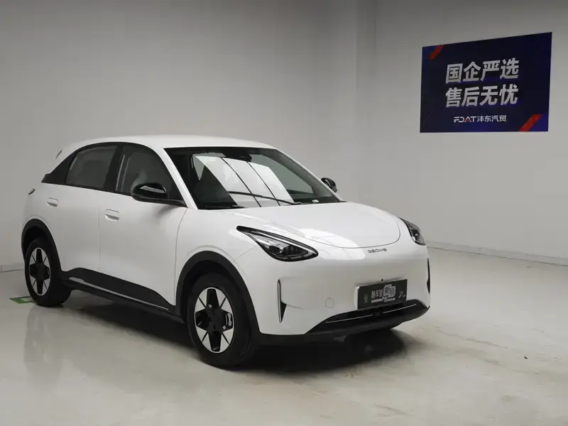 2026 Geely Starry Wish с пробегом 8 600 км