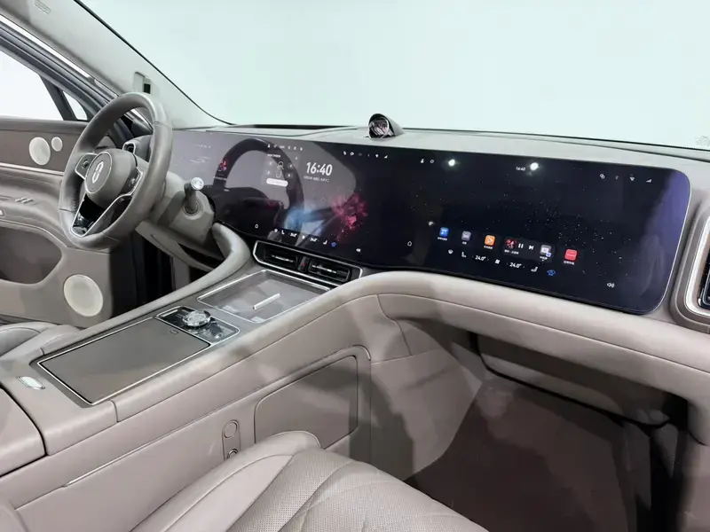 2024 Aito AITO M9 с пробегом 48 000 км