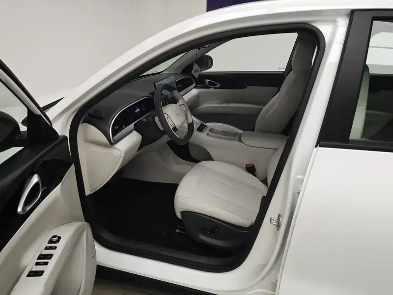 2026 Geely Starry Wish с пробегом 8 600 км