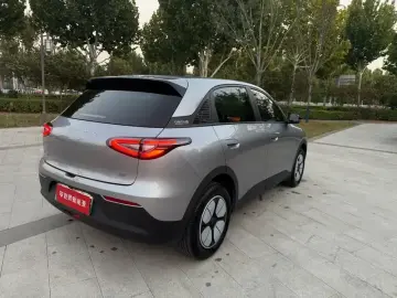2025 Geely Starry Wish с пробегом 16 000 км