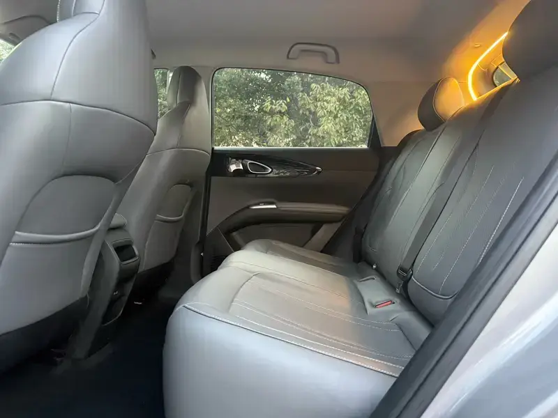 2025 Geely Starry Wish с пробегом 16 000 км