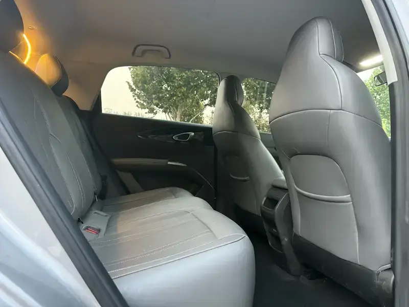 2025 Geely Starry Wish с пробегом 16 000 км