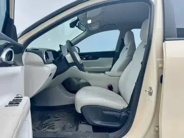 2025 Geely Starry Wish с пробегом 28 900 км