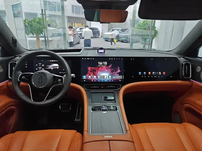 2024 Aito AITO M9 с пробегом 34 600 км
