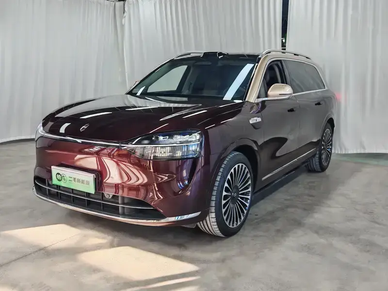 2025 Aito AITO M9 с пробегом 29 000 км