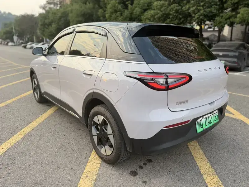 2026 Geely Starry Wish с пробегом 9 000 км