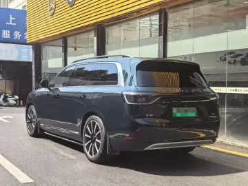 2024 Aito AITO M9 с пробегом 60 000 км