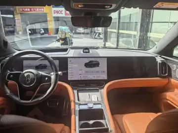 2024 Aito AITO M9 с пробегом 60 000 км
