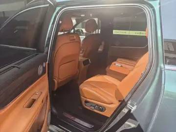 2024 Aito AITO M9 с пробегом 60 000 км
