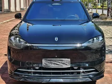 2024 Aito AITO M9 с пробегом 29 000 км