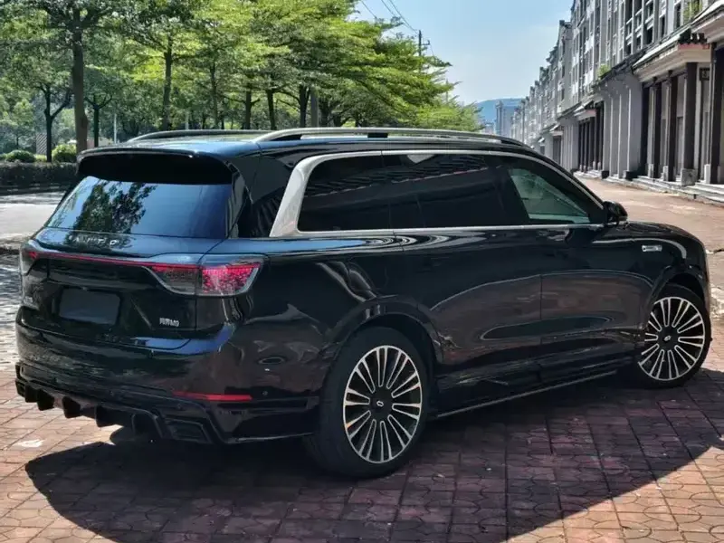 2024 Aito AITO M9 с пробегом 29 000 км