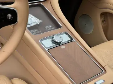 2025 Aito AITO M9 с пробегом 21 000 км