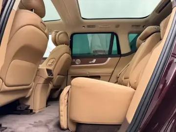 2025 Aito AITO M9 с пробегом 21 000 км