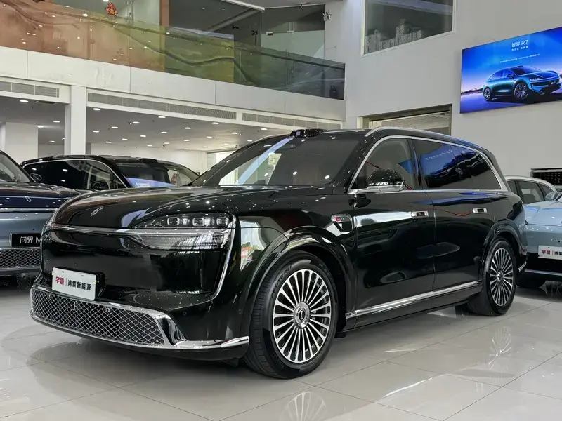 2026 Aito AITO M9 с пробегом 4 000 км