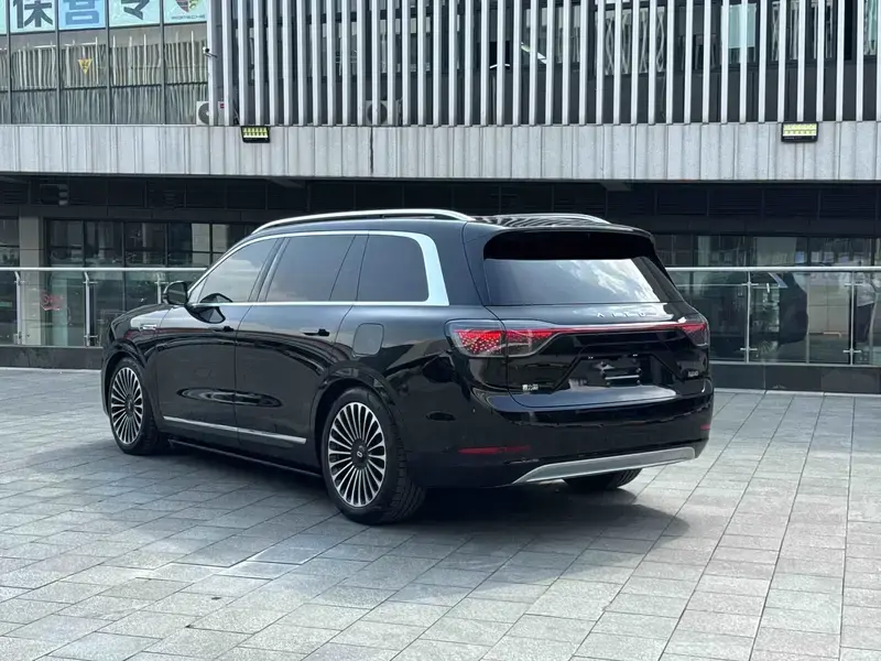 2024 Aito AITO M9 с пробегом 32 000 км