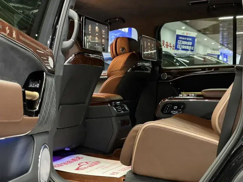 2022 Hongqi Guoyao с пробегом 7 000 км
