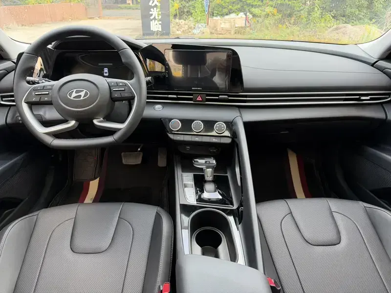 2026 Hyundai Elantra Plug-in Hybrid с пробегом 1 100 км
