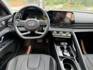 2026 Hyundai Elantra Plug-in Hybrid с пробегом 1 100 км