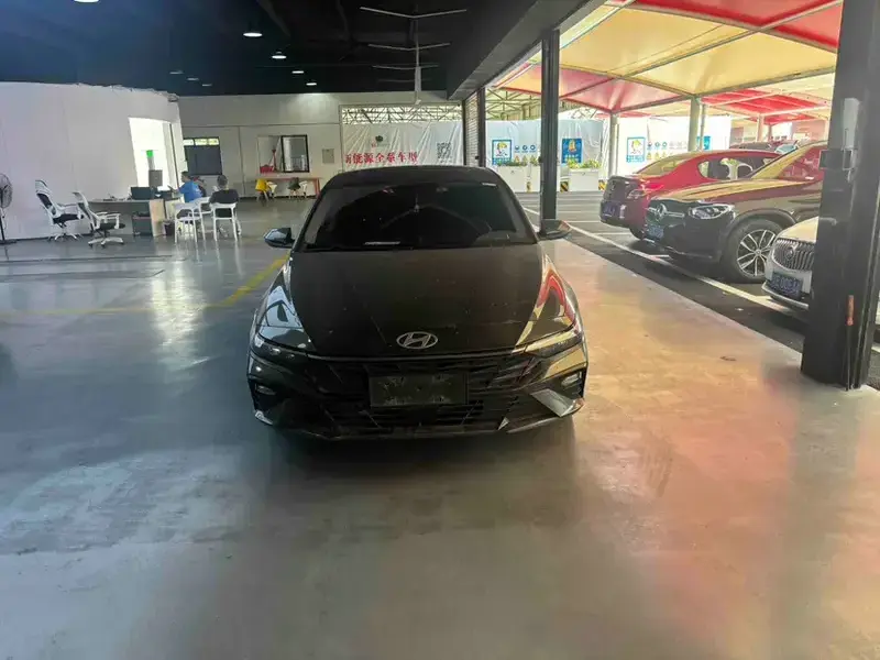 2023 Hyundai Elantra Plug-in Hybrid с пробегом 42 000 км