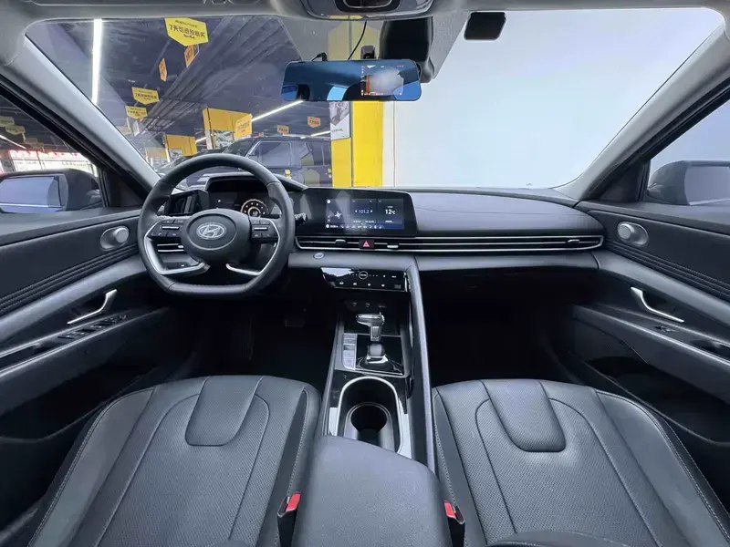 2022 Hyundai Elantra Plug-in Hybrid с пробегом 36 100 км
