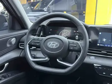 2022 Hyundai Elantra Plug-in Hybrid с пробегом 36 100 км