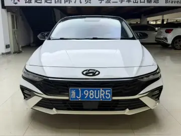 2023 Hyundai Elantra Plug-in Hybrid с пробегом 33 000 км