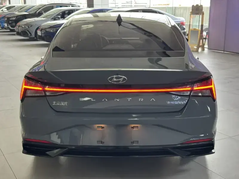 2022 Hyundai Elantra Plug-in Hybrid с пробегом 21 000 км