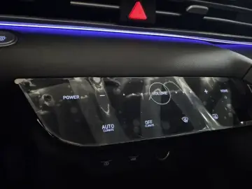 2022 Hyundai Elantra Plug-in Hybrid с пробегом 21 000 км