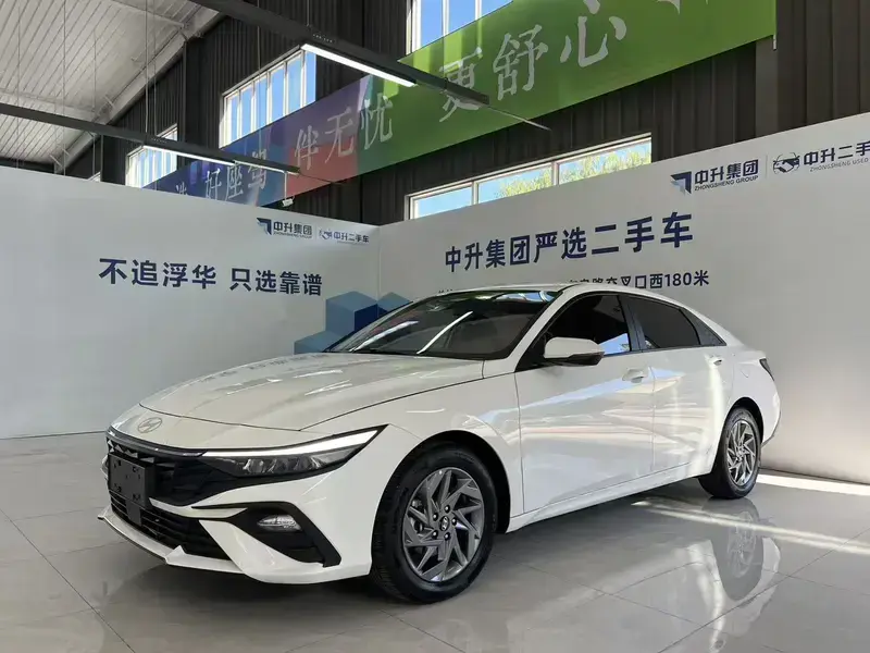 2023 Hyundai Elantra Plug-in Hybrid с пробегом 11 200 км