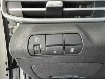 2023 Hyundai Elantra Plug-in Hybrid с пробегом 11 200 км