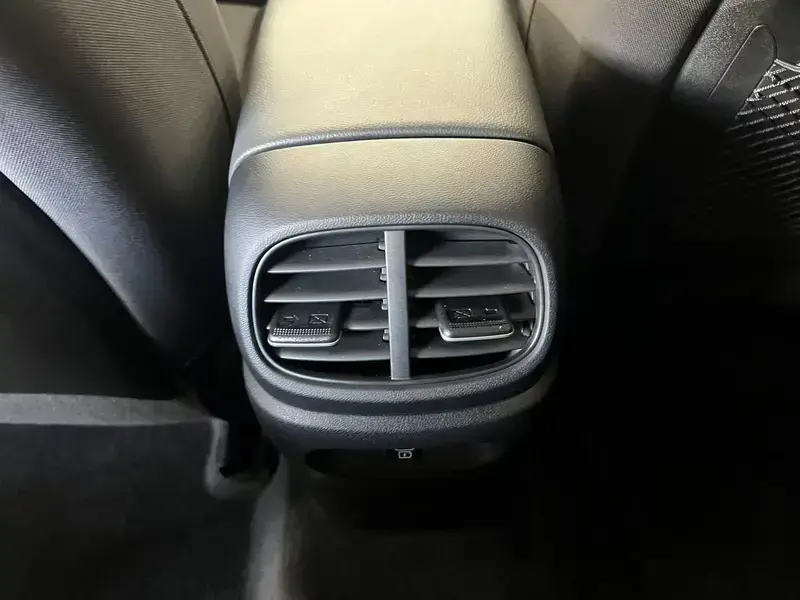 2023 Hyundai Elantra Plug-in Hybrid с пробегом 11 200 км