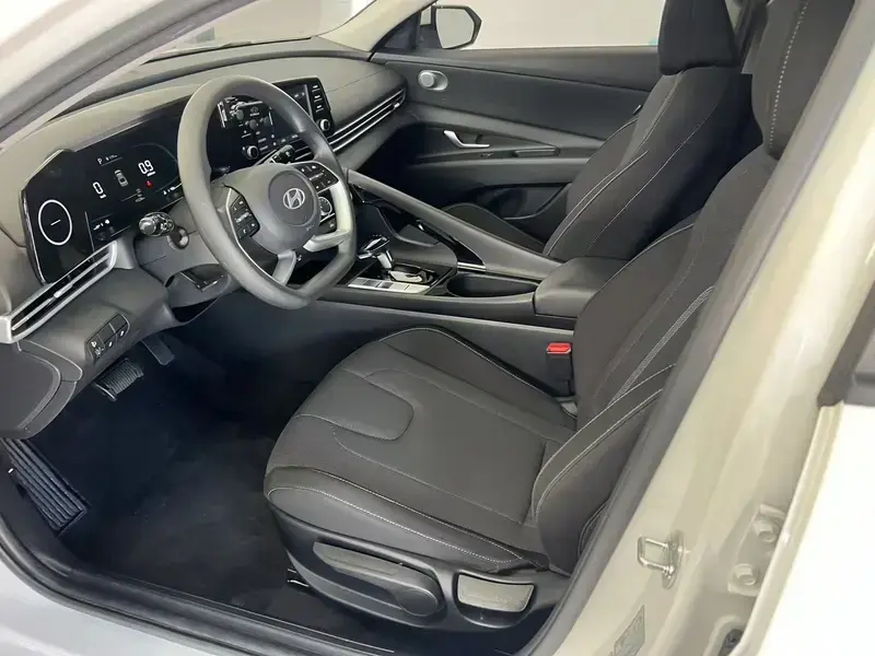 2023 Hyundai Elantra Plug-in Hybrid с пробегом 11 200 км
