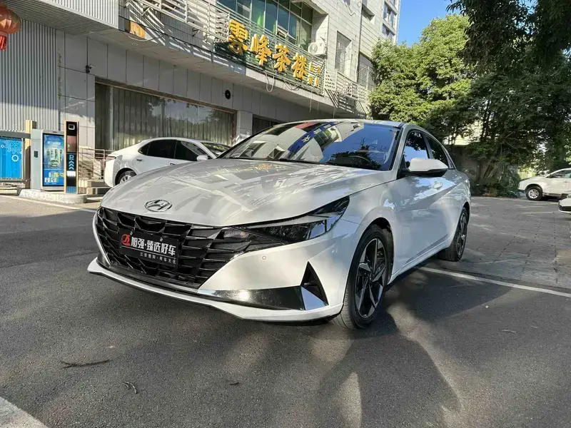 2022 Hyundai Elantra Plug-in Hybrid с пробегом 54 500 км