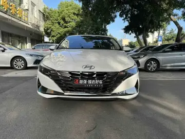 2022 Hyundai Elantra Plug-in Hybrid с пробегом 54 500 км