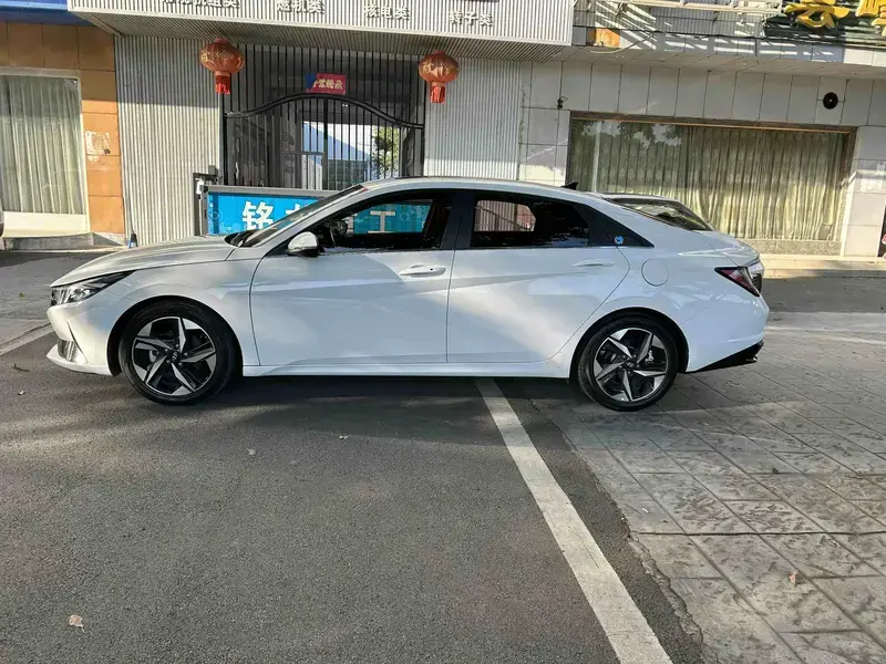 2022 Hyundai Elantra Plug-in Hybrid с пробегом 54 500 км