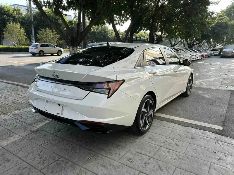 2022 Hyundai Elantra Plug-in Hybrid с пробегом 54 500 км