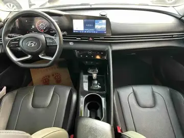 2022 Hyundai Elantra Plug-in Hybrid с пробегом 54 500 км