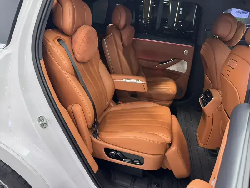 2026 Aito AITO M7 с пробегом 22 000 км