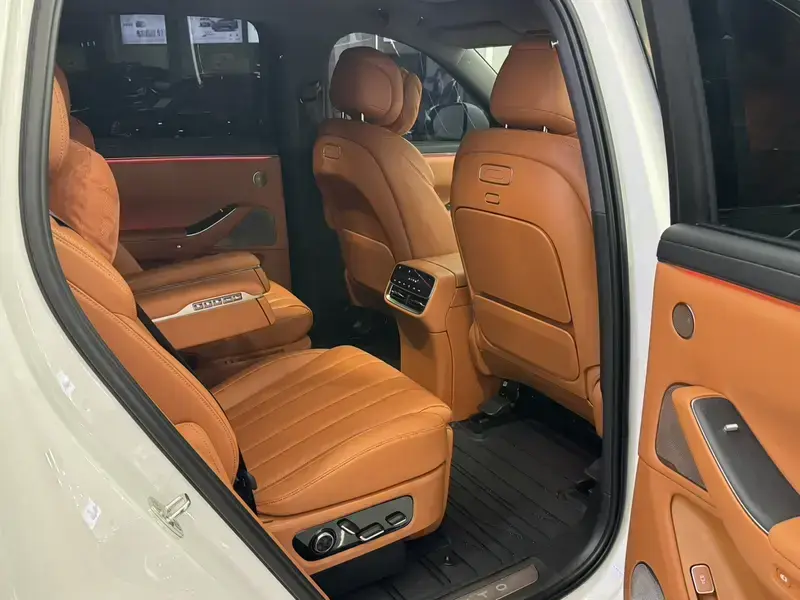 2026 Aito AITO M7 с пробегом 22 000 км