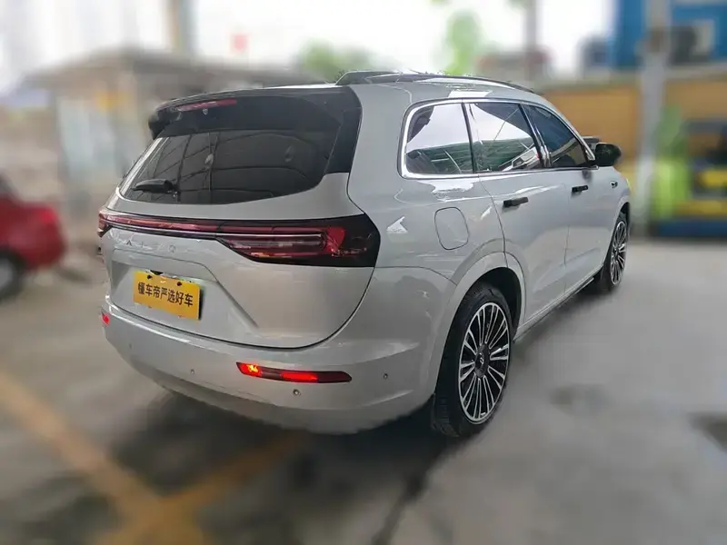 2024 Aito AITO M7 с пробегом 60 700 км