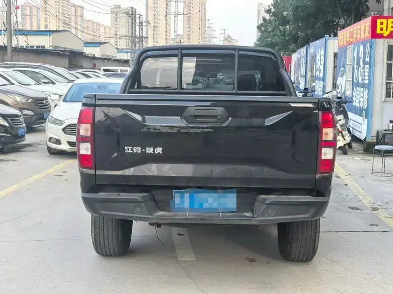 2025 JMC Yuhu EV с пробегом 20 000 км