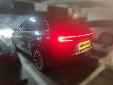 2024 Aito AITO M7 с пробегом 53 000 км
