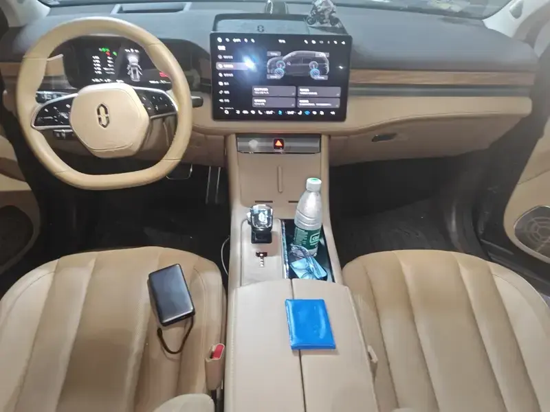 2024 Aito AITO M7 с пробегом 53 000 км