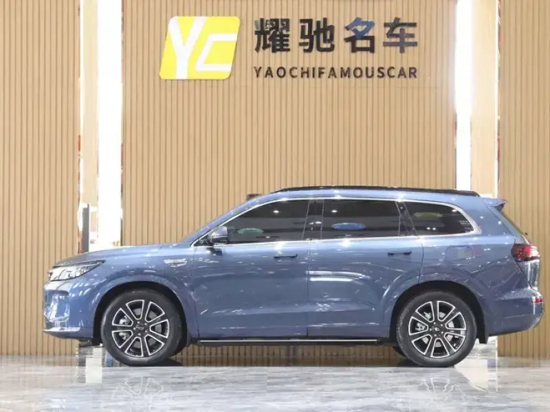 2024 Aito AITO M7 с пробегом 29 200 км