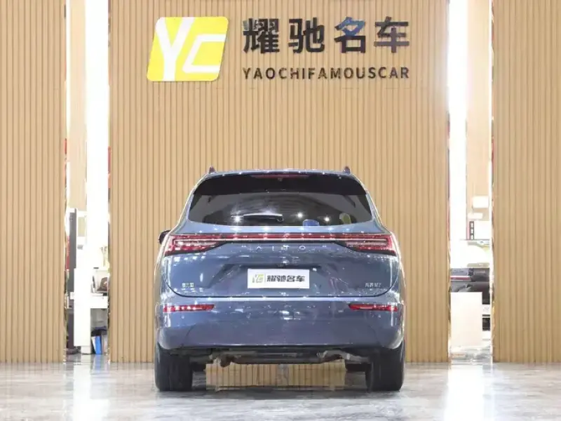 2024 Aito AITO M7 с пробегом 29 200 км