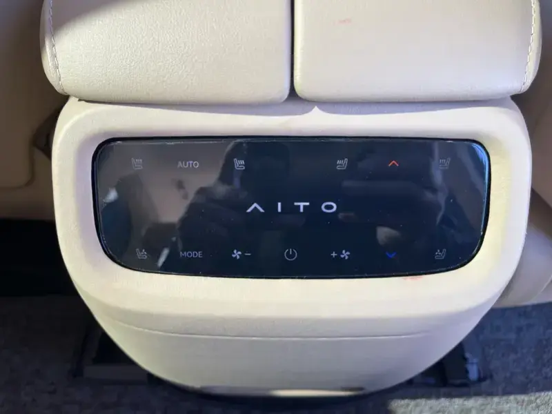 2024 Aito AITO M7 с пробегом 38 000 км