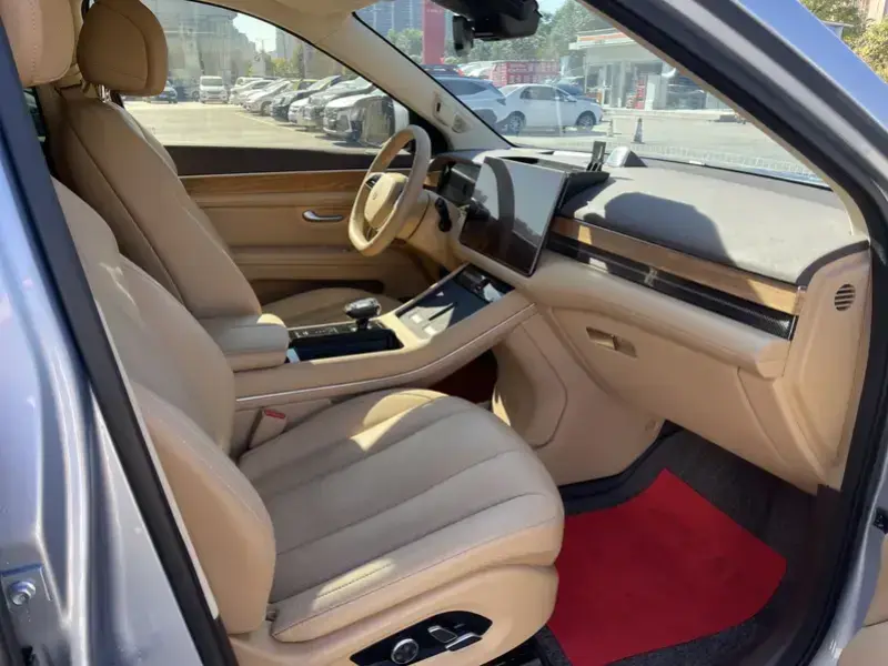 2024 Aito AITO M7 с пробегом 38 000 км
